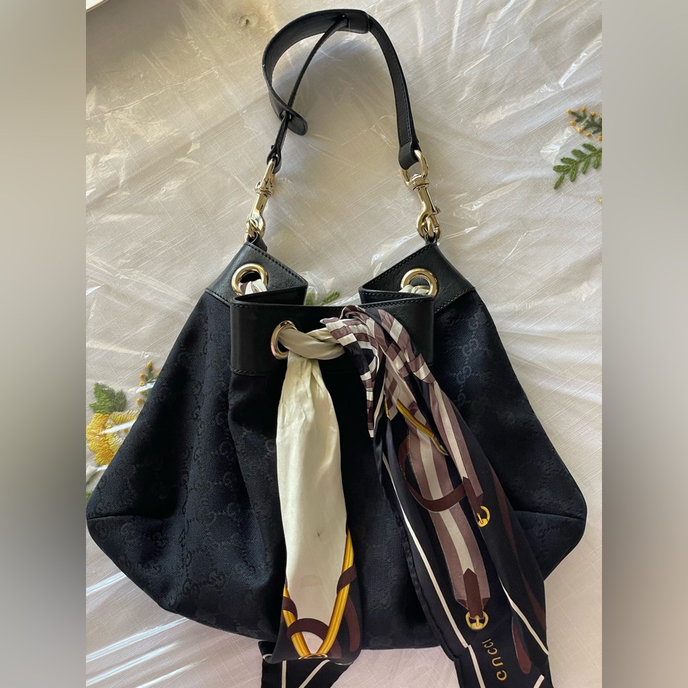 Vintage GUCCI purse